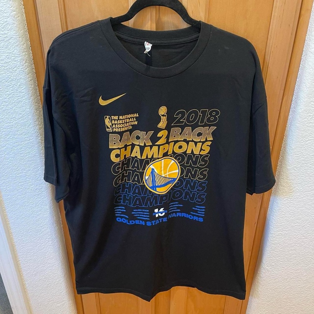 2018 Golden State Warriors NBA Champions black and gold T-shirt Size XL